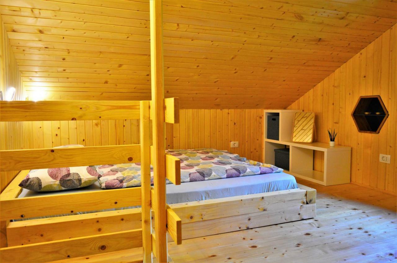 Sleeping With The Bees Kozjak コバリード エクステリア 写真